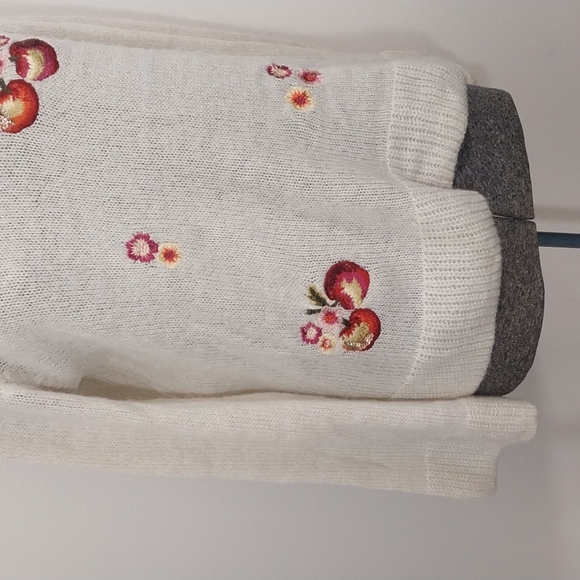 Disney Lauren Conrad XS Ivory White Swearer Apples Flowers - Picture 6 of 11